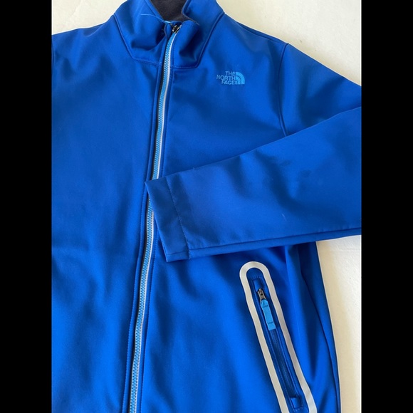 NORTH FACE BOYS’ TNF™ APEX BIONIC JACKET Full Zip - Picture 3 of 11